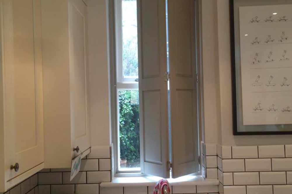 Solid interior shutter